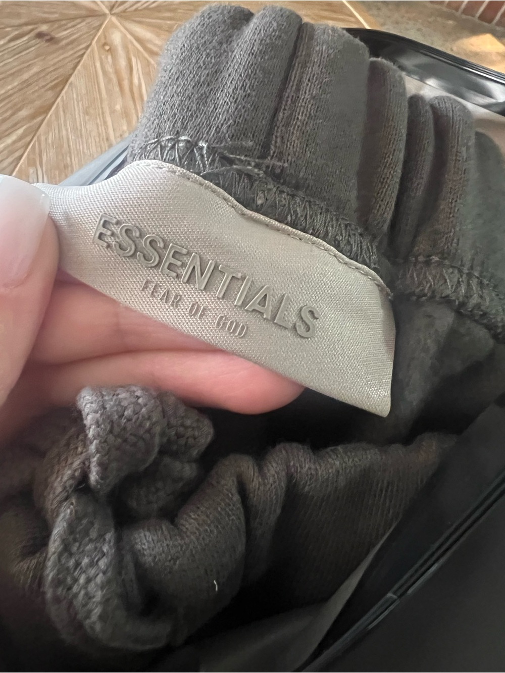 Essentials jogger - Picture 2 of 2